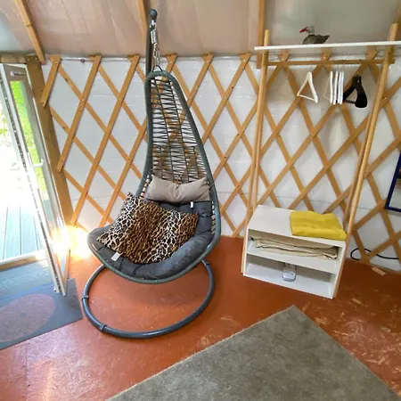 La Maison Du Parloir Queaux